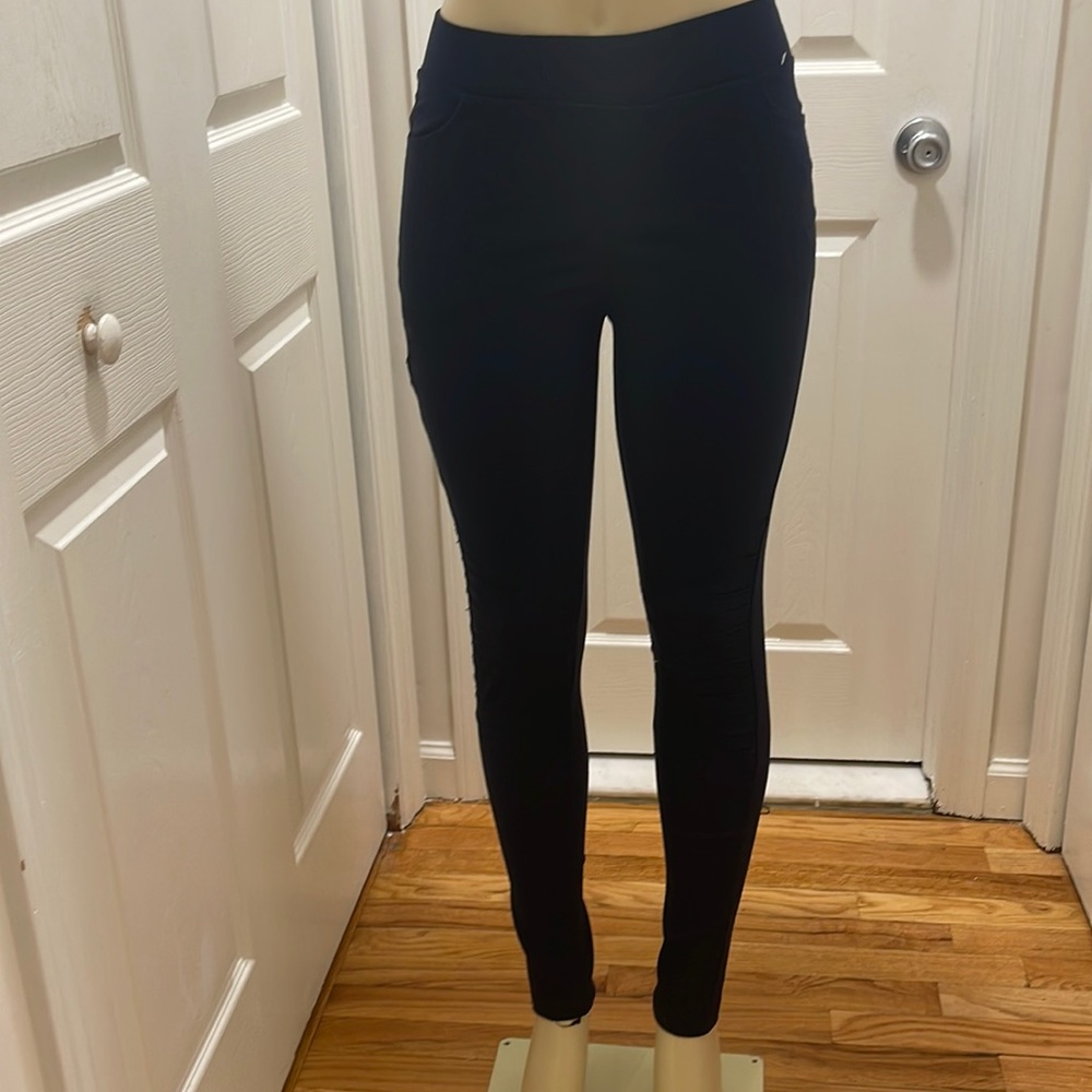 AZZ Fashion wear leggings size SMALL